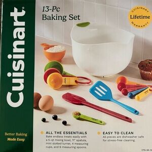 NWT Cuisinart 13 Piece Baking Set